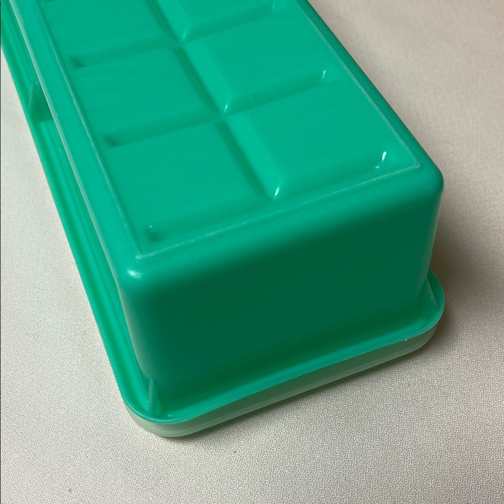 Tupperware Storage Container - Picture 4 of 12